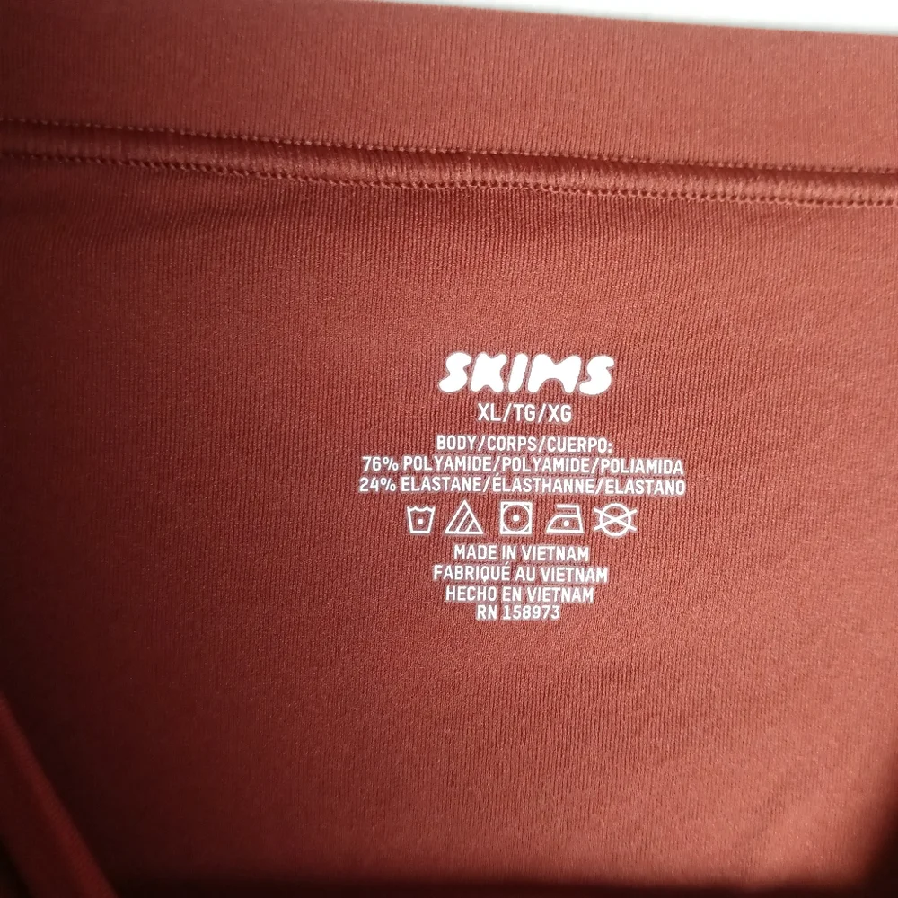 SKIMS Long Sleeve Crew Neck Bodysuit Size XL - Picture 5 of 11